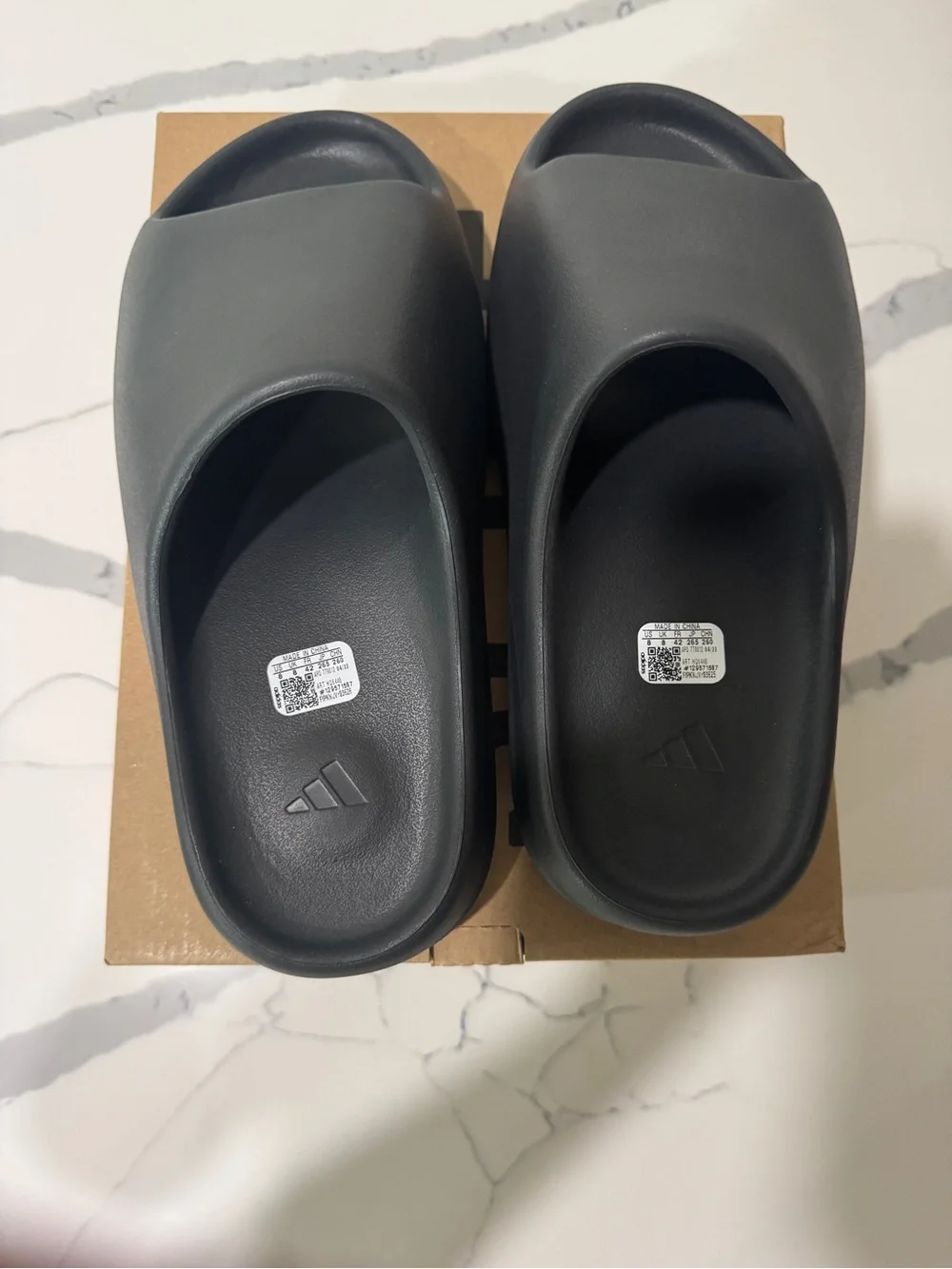 adidas YZY Slide — Men's Black Foam Slide Sandals